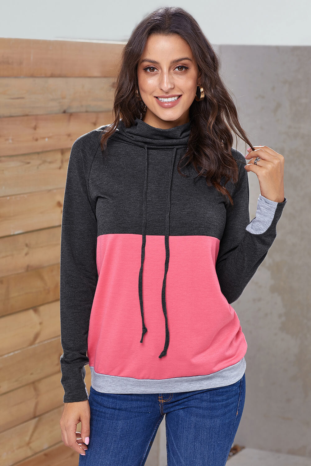 Women’s Color Block Raglan Sleeve Drawstring Sweatshirt