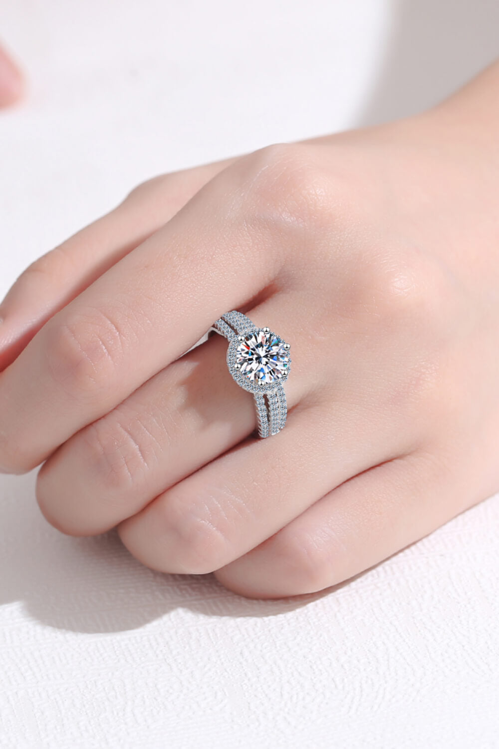 Women’s Sterling Silver Moissanite Ring