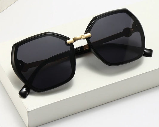 Women’s Vintage Polygonal Oversized  Anti Reflective Sunglasses UV400